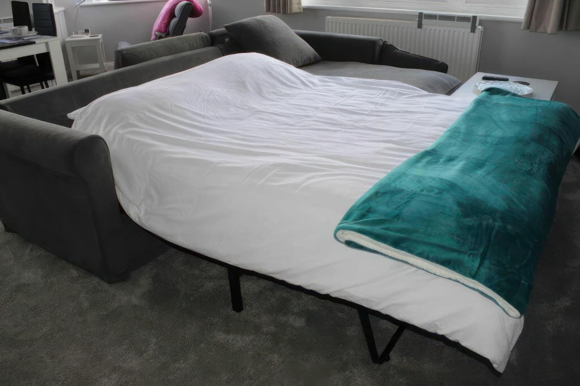 Lovely 2 Bed 2 Bath Flat With Free Parking Poole Eksteriør billede