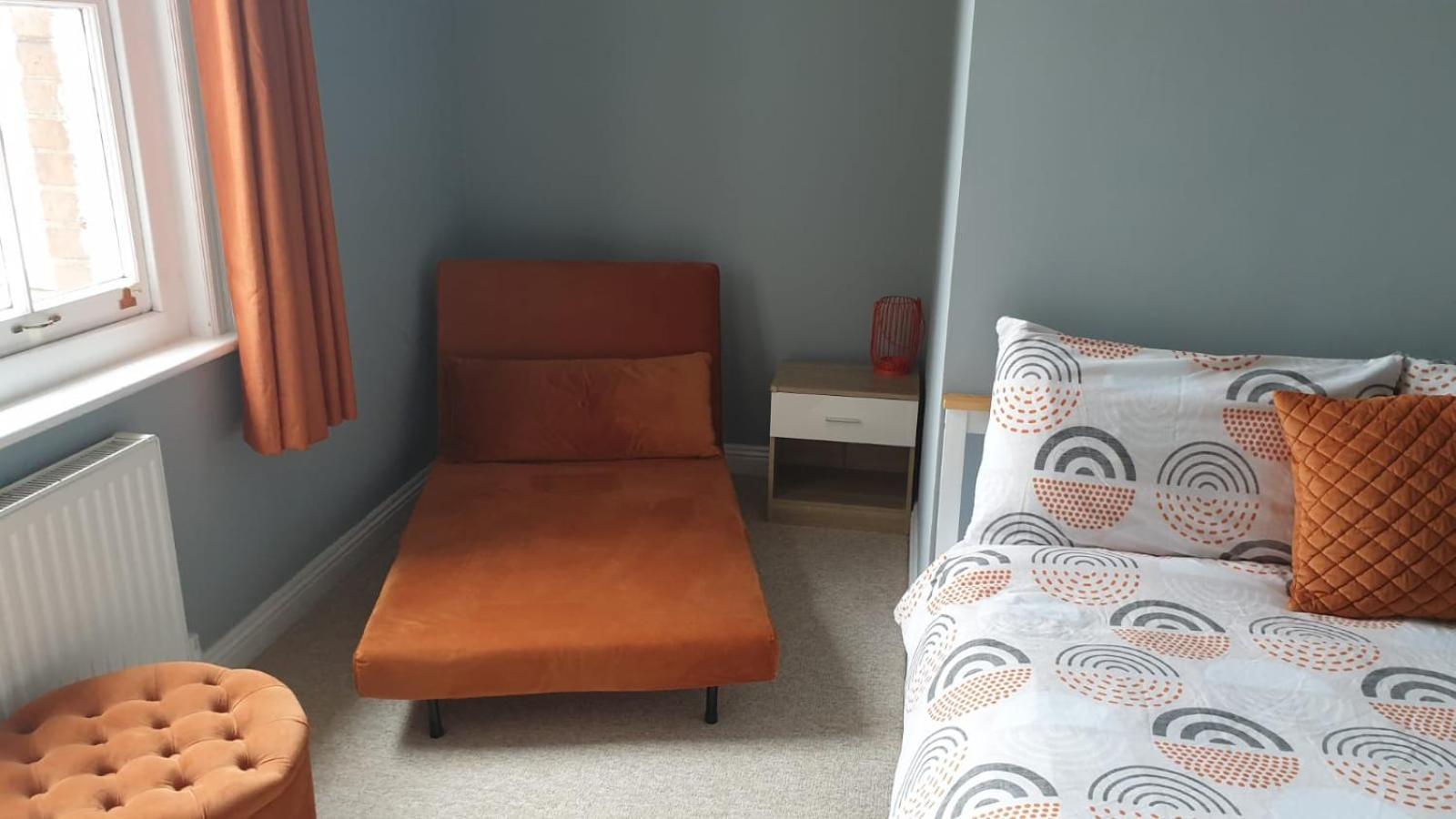 Lovely 2 Bed 2 Bath Flat With Free Parking Poole Eksteriør billede